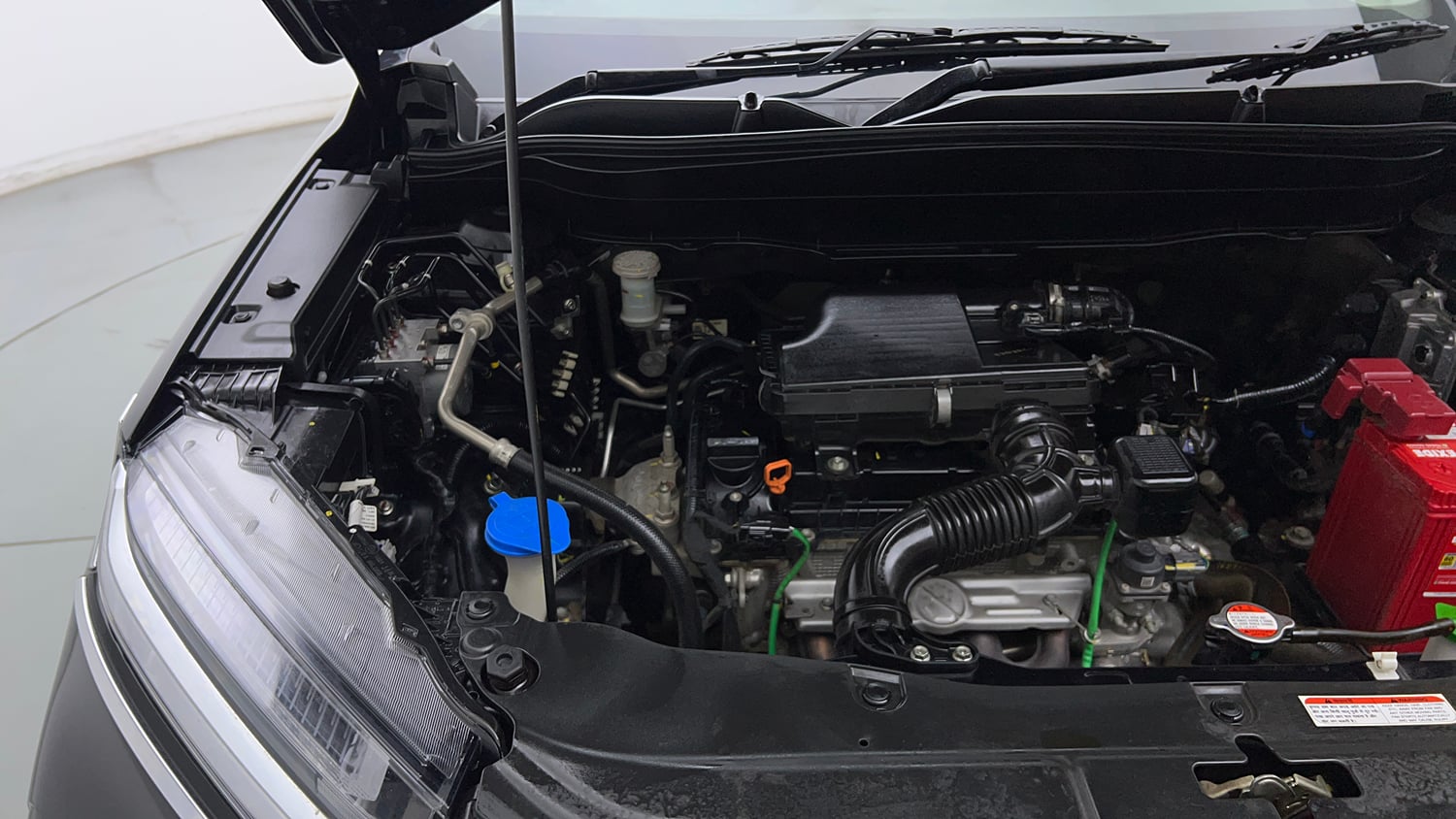 Used 2023 Toyota Urban Cruiser Hyryder V AT NeoDrive Petrol Automatic engine ENGINE RIGHT SIDE VIEW