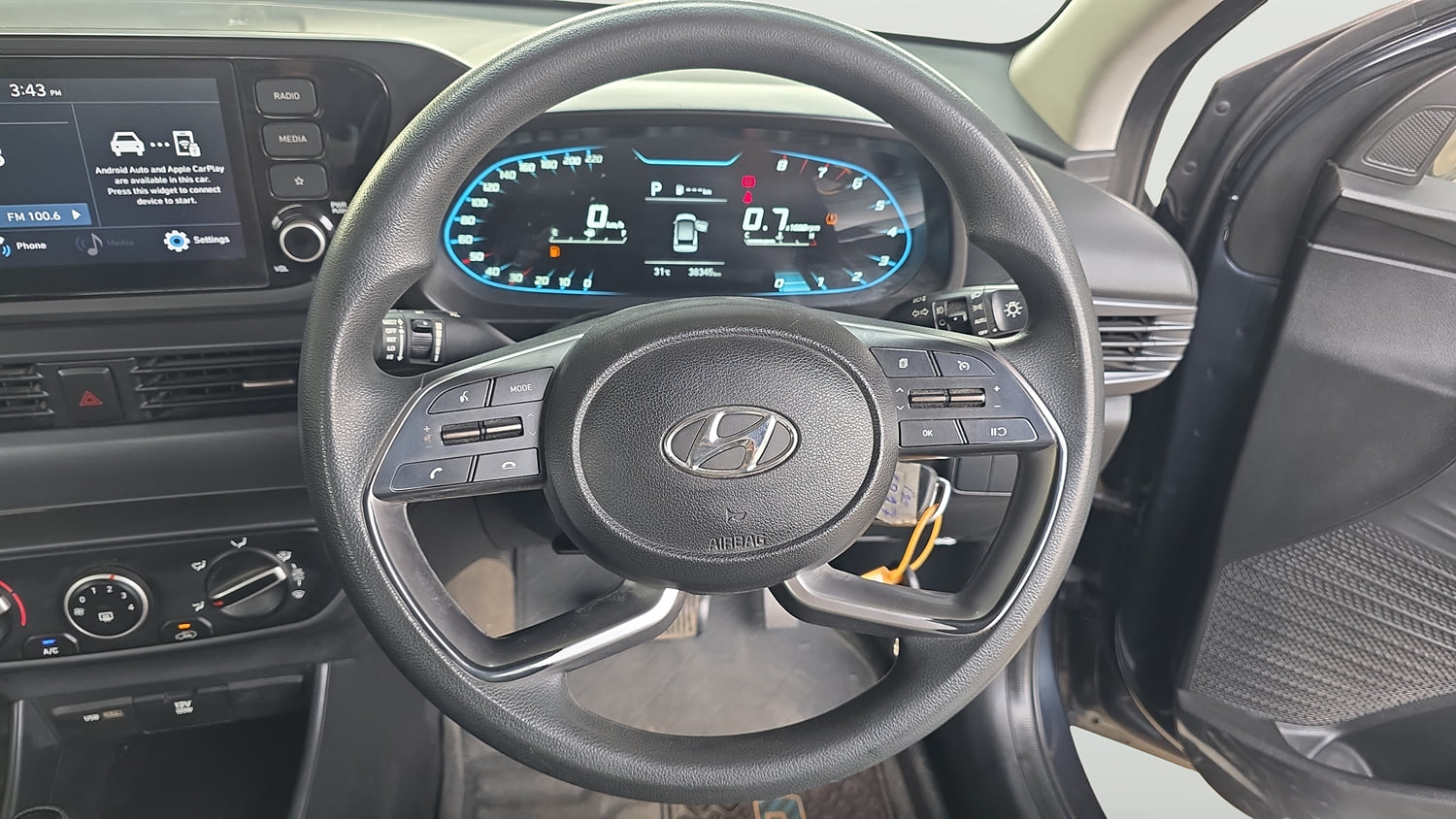 Used 2023 Hyundai New i20 Sportz 1.2 IVT Petrol Automatic interior STEERING VIEW