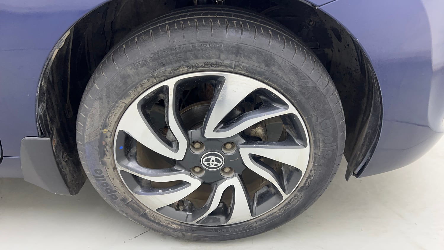 Used 2019 Toyota Glanza G Petrol Manual tyres RIGHT FRONT TYRE RIM VIEW
