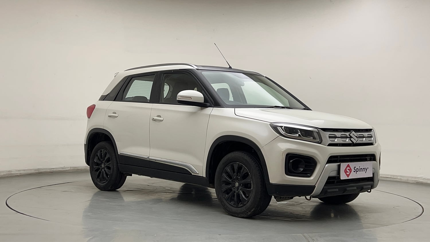 Used 2022 maruti-suzuki Vitara Brezza ZXi Petrol Manual exterior RIGHT FRONT CORNER VIEW