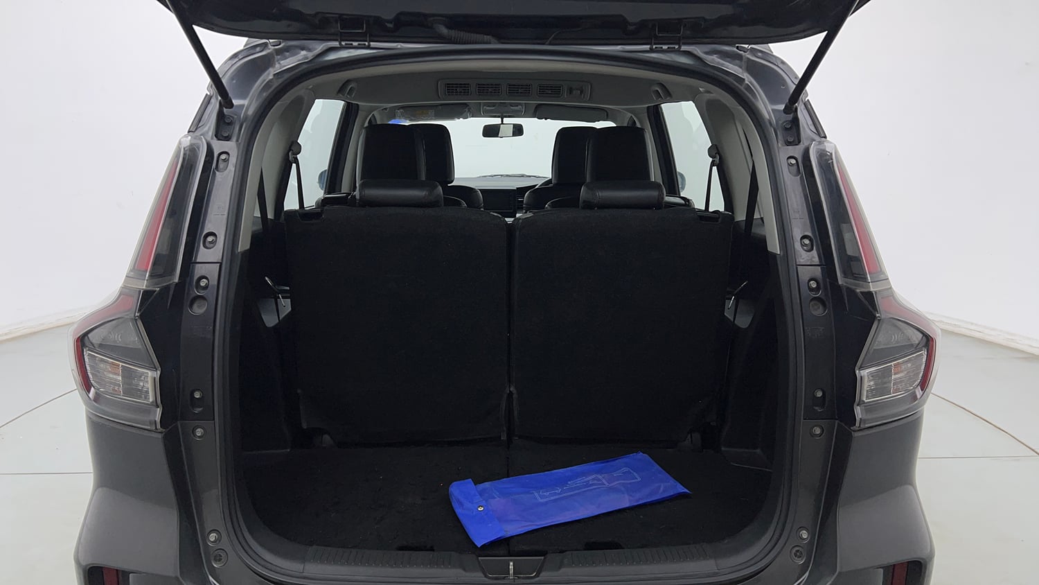 Used 2023 Maruti Suzuki XL6 Zeta MT Petrol Petrol Manual interior DICKY INSIDE VIEW