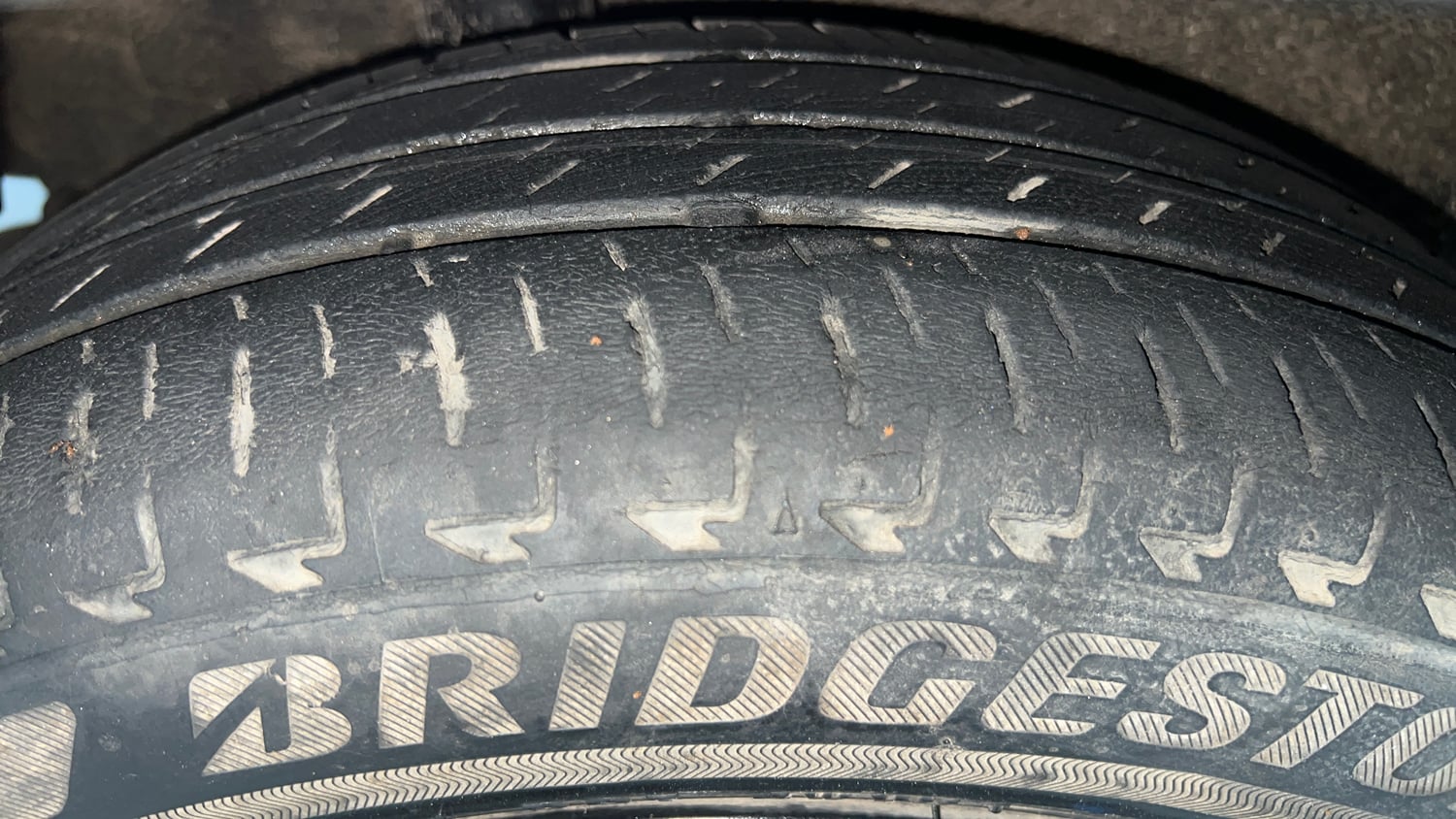 Used 2020 Maruti Suzuki Ignis Alpha 1.2 AMT Petrol Automatic tyres RIGHT REAR TYRE TREAD VIEW