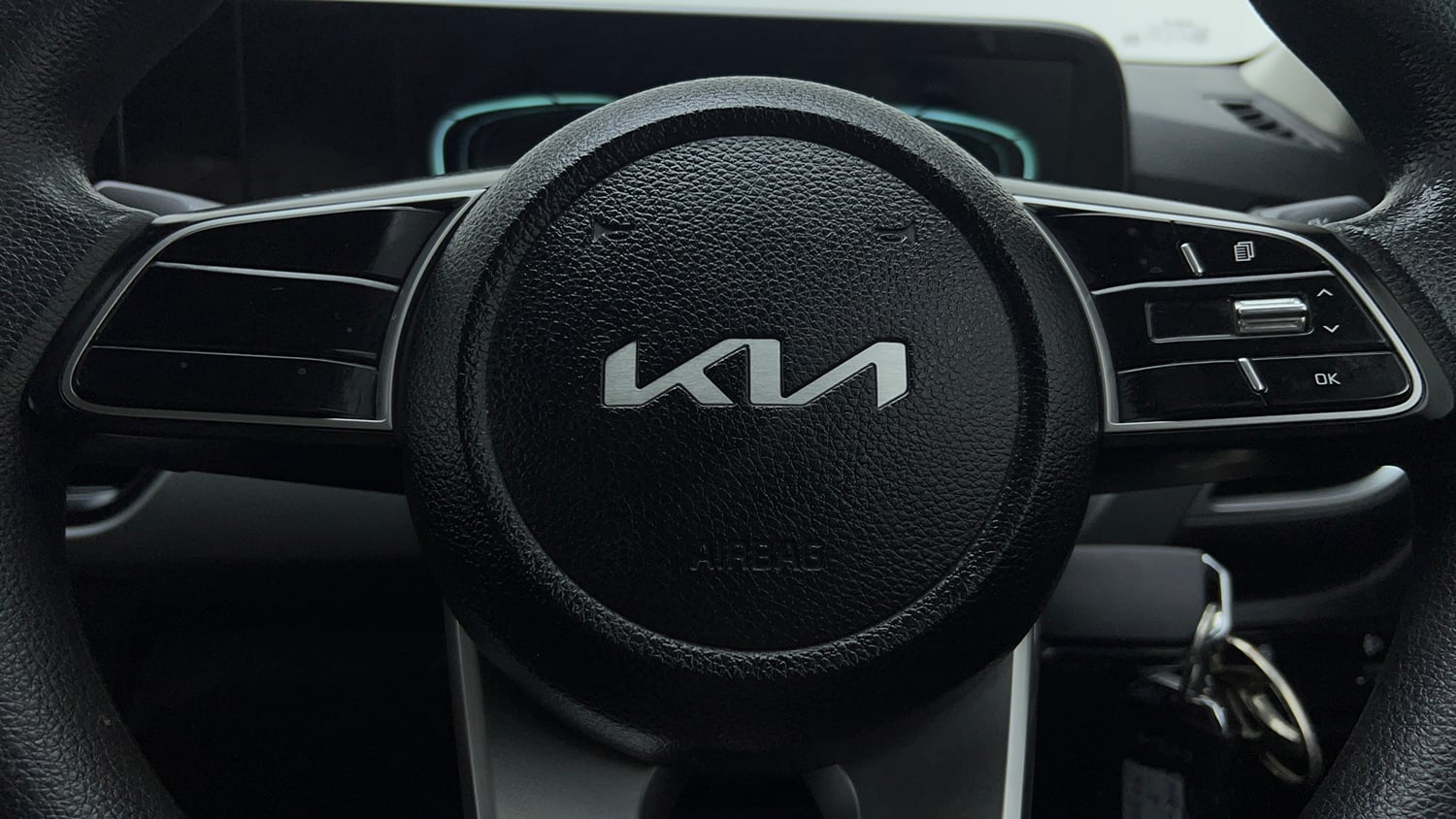 Used 2024 Kia Seltos HTE 1.5 Diesel MT Diesel Manual top_features Airbags