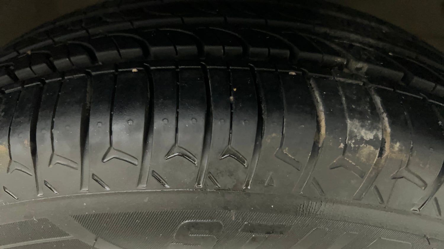 Used 2021 Maruti Suzuki S-Presso VXi CNG Cng Manual tyres RIGHT FRONT TYRE TREAD VIEW