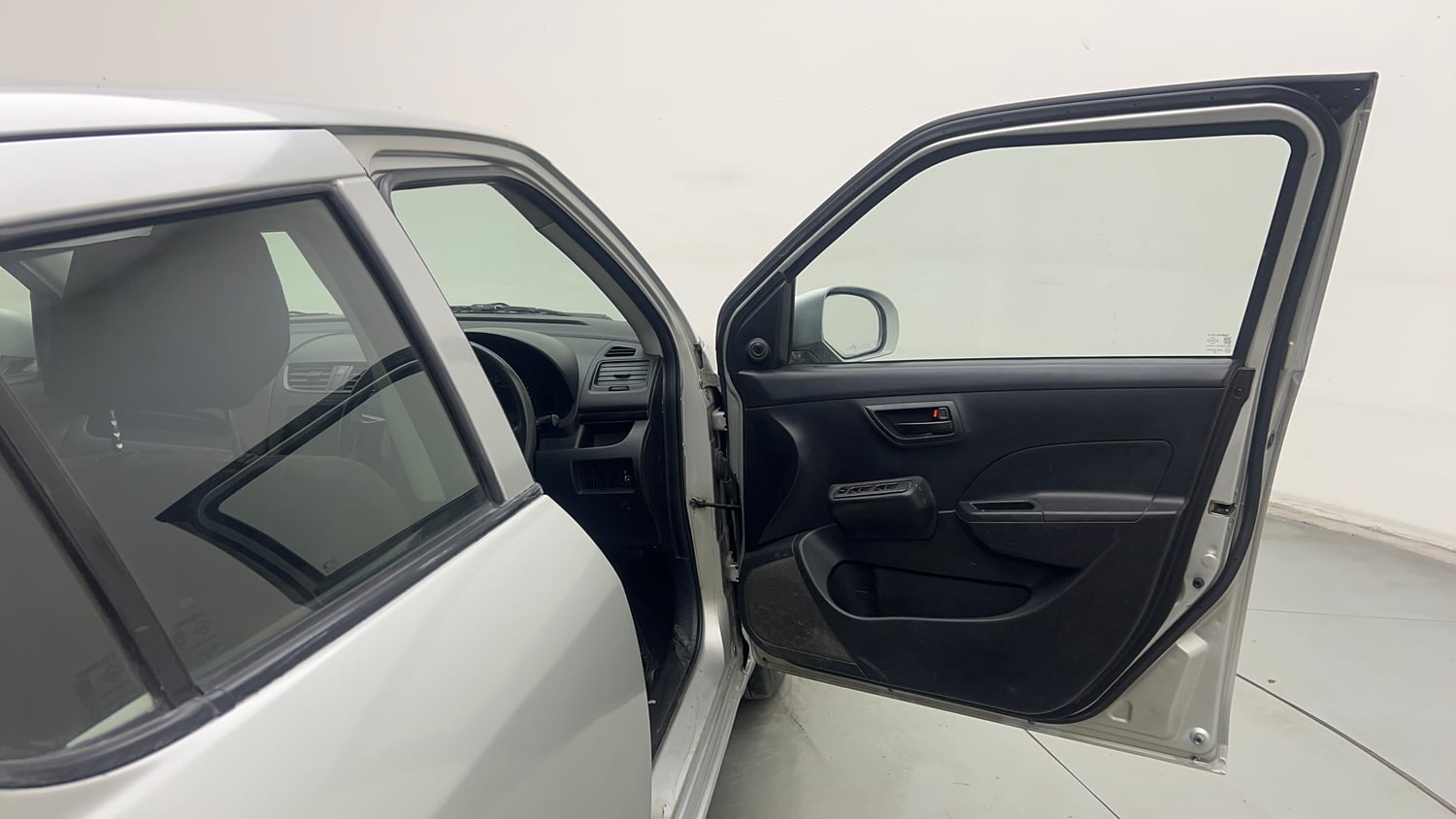 Used 2014 Maruti Suzuki Swift LXi Petrol Manual interior RIGHT FRONT DOOR OPEN VIEW