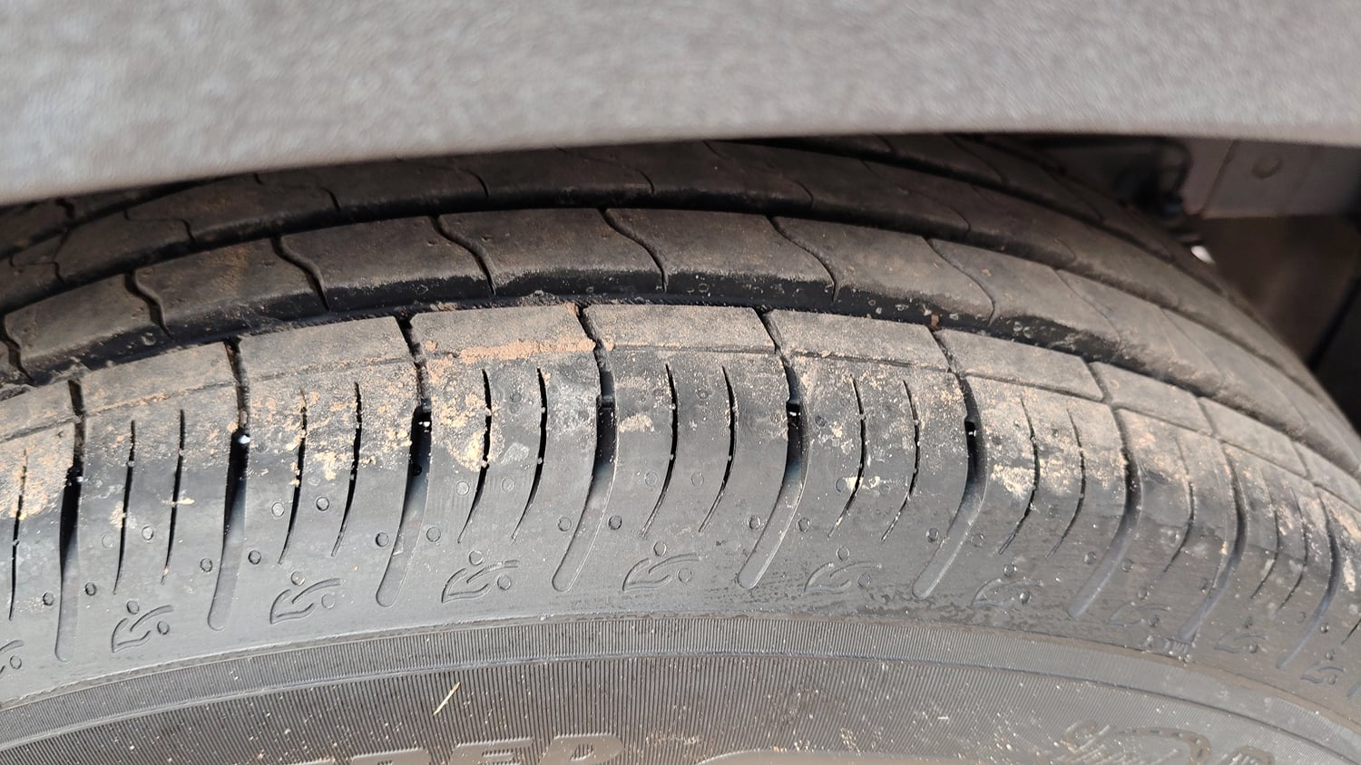 Used 2022 Hyundai Venue SX 1.0 Turbo Petrol Manual tyres LEFT REAR TYRE TREAD VIEW