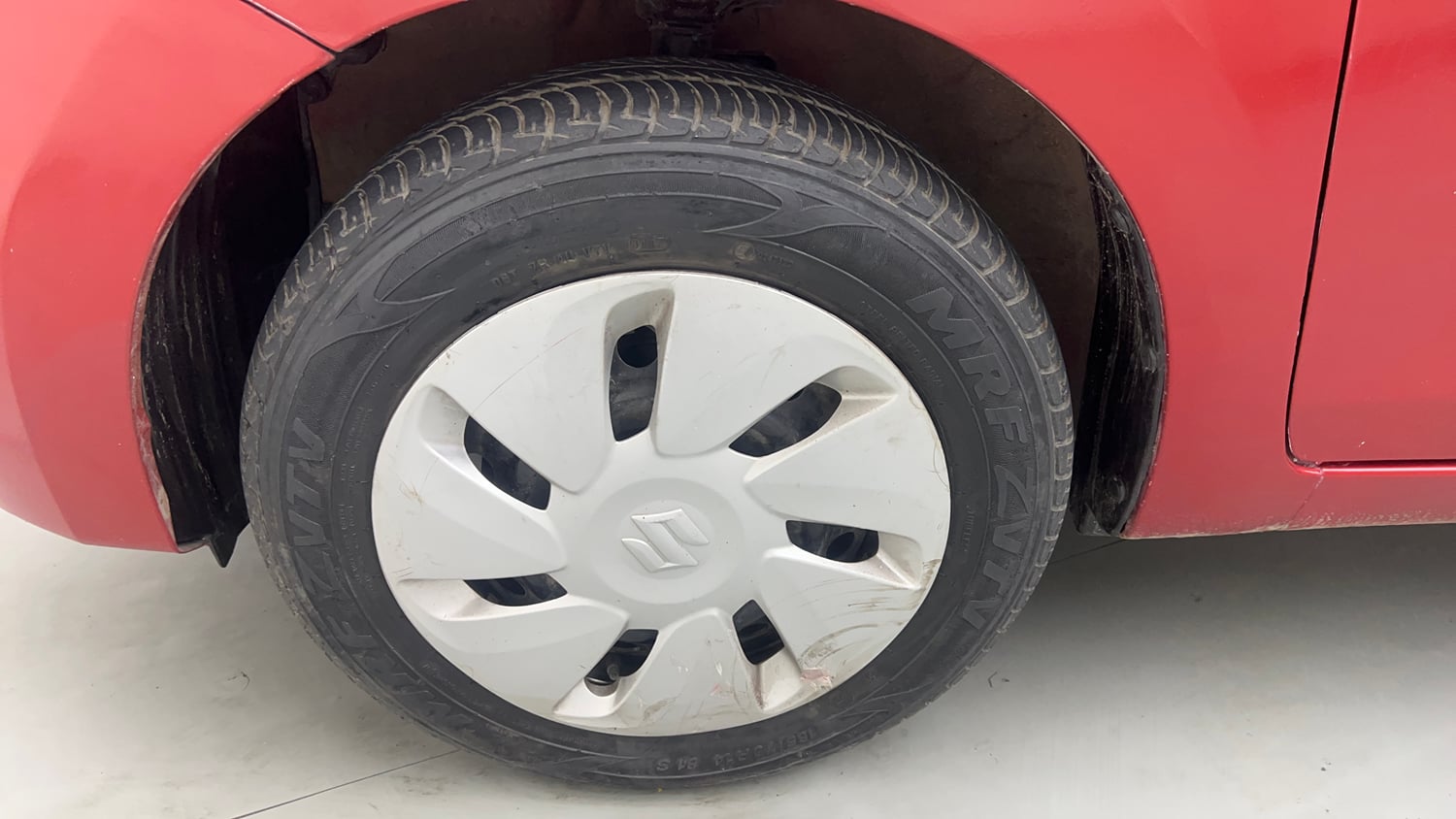 Used 2017 Maruti Suzuki Celerio ZXi AMT Petrol Automatic tyres LEFT FRONT TYRE RIM VIEW