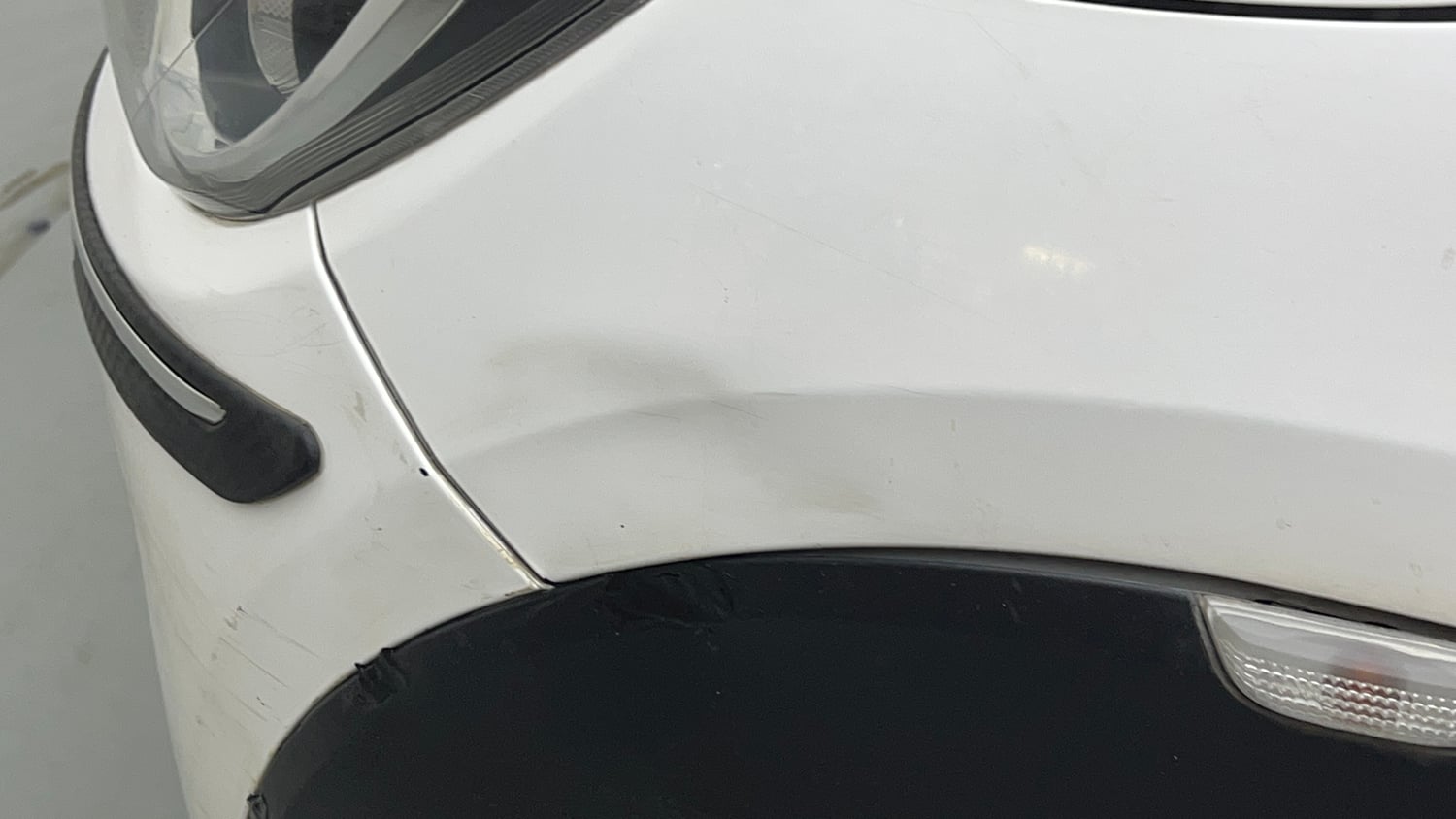 Used 2022 Renault Triber RXE Petrol Manual dents MINOR DENT