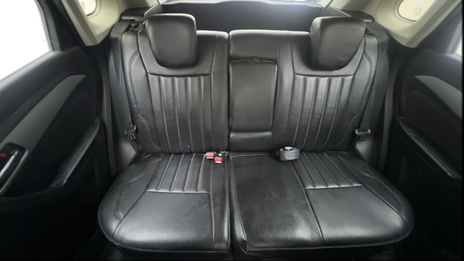 Used 2022 maruti-suzuki Vitara Brezza ZXi Petrol Manual interior REAR SEAT CONDITION VIEW