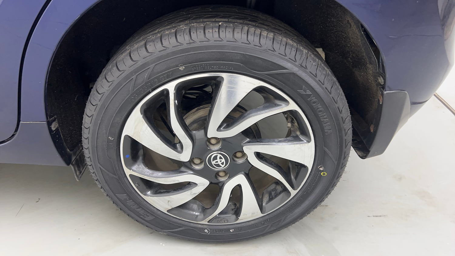 Used 2019 Toyota Glanza G Petrol Manual tyres LEFT REAR TYRE RIM VIEW