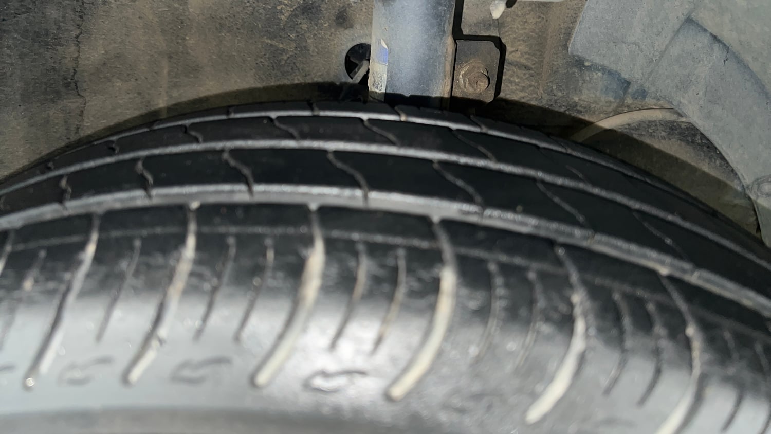 Used 2021 Maruti Suzuki Baleno Delta Petrol Manual tyres RIGHT FRONT TYRE TREAD VIEW