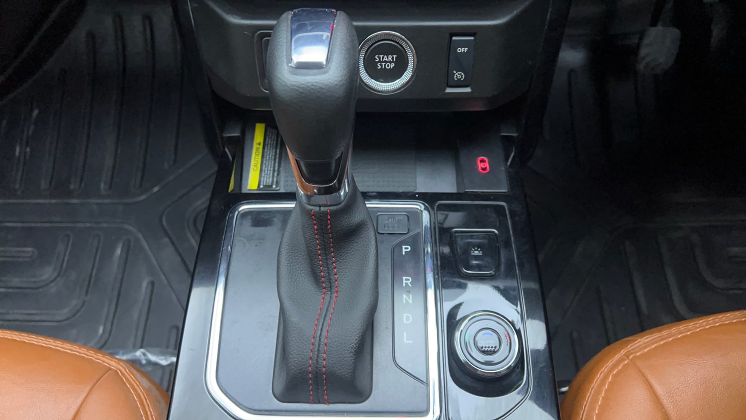 Used 2022 Renault Kiger RXZ Turbo CVT Petrol Automatic interior GEAR  KNOB VIEW