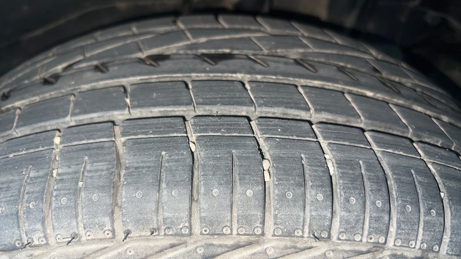 Used 2023 Tata Nexon XZA Plus (S) Petrol Automatic tyres LEFT REAR TYRE TREAD VIEW
