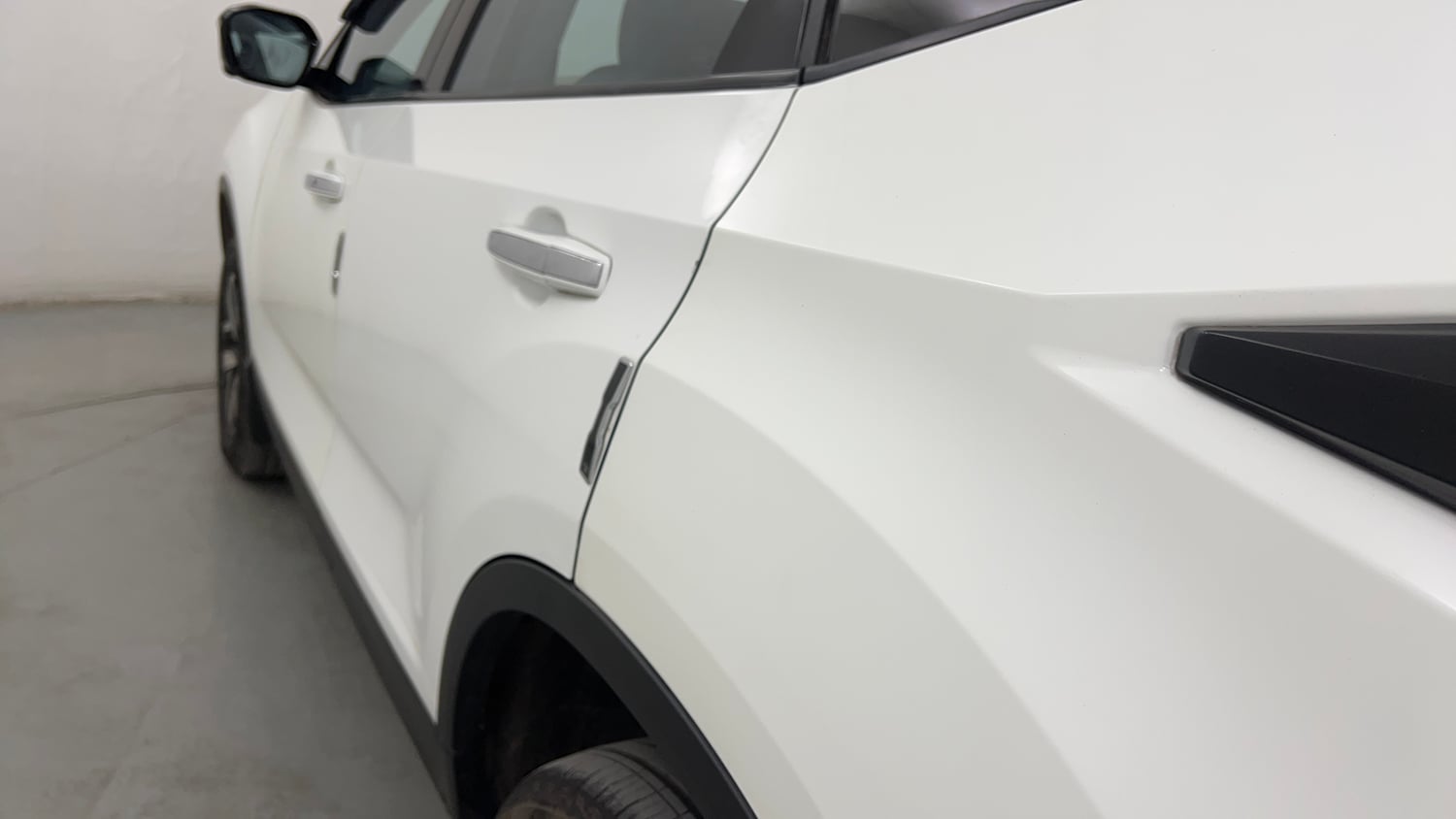 Used 2023 Tata Harrier XZA Plus Dual Tone Diesel Automatic dents MINOR SCRATCH