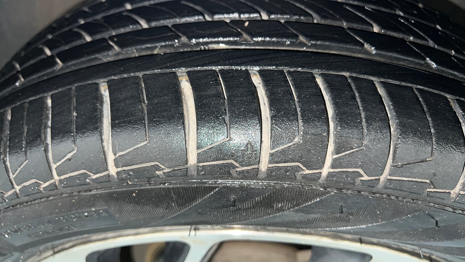 Used 2020 Maruti Suzuki Baleno Zeta Petrol Manual tyres RIGHT FRONT TYRE TREAD VIEW