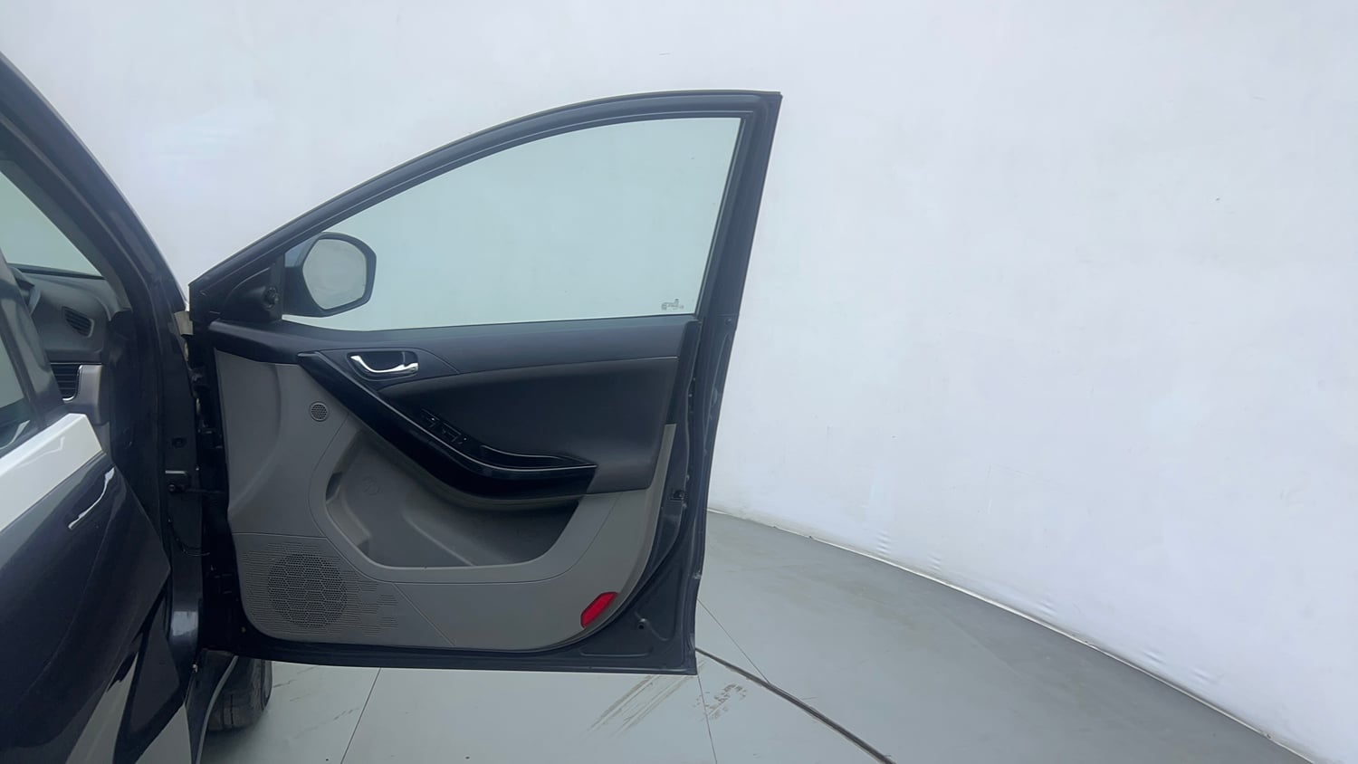 Used 2019 Tata Nexon XZA Plus Petrol Petrol Automatic interior RIGHT FRONT DOOR OPEN VIEW