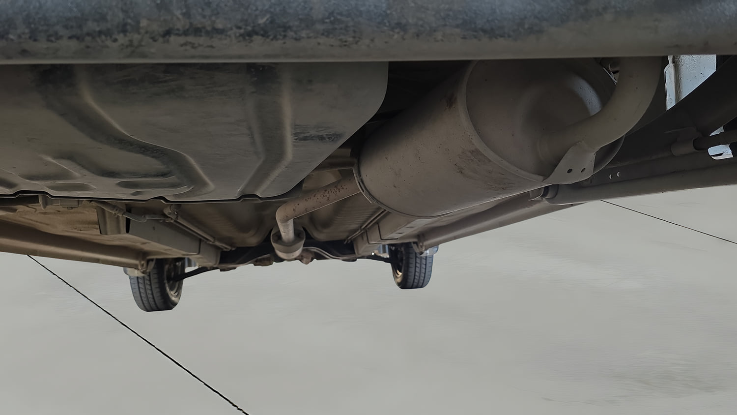 Used 2017 Maruti Suzuki Wagon R VXI Petrol Manual extra REAR UNDERBODY VIEW (TAKEN FROM REAR)