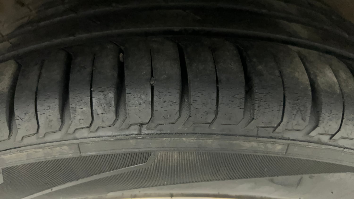 Used 2016 Hyundai i20 Active 1.2 S Petrol Manual tyres RIGHT REAR TYRE TREAD VIEW