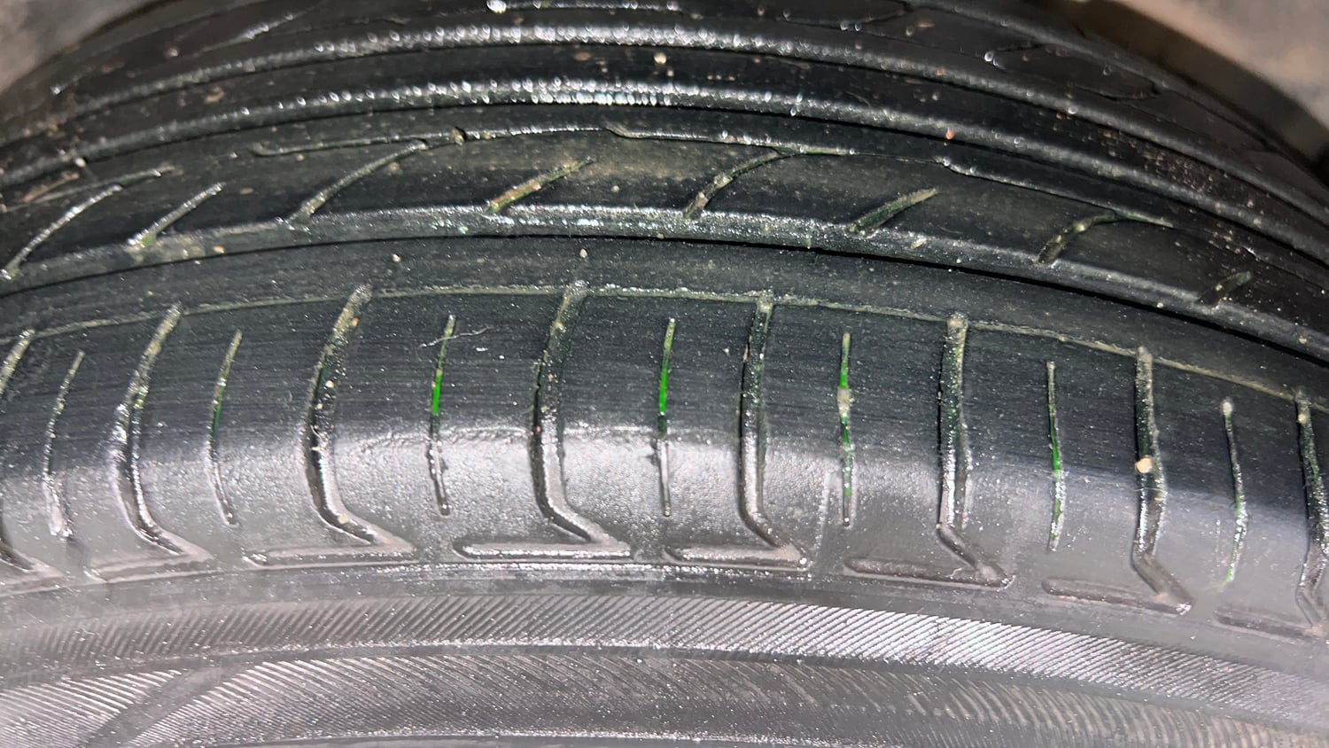 Used 2016 Honda City V Petrol Manual tyres LEFT REAR TYRE TREAD VIEW