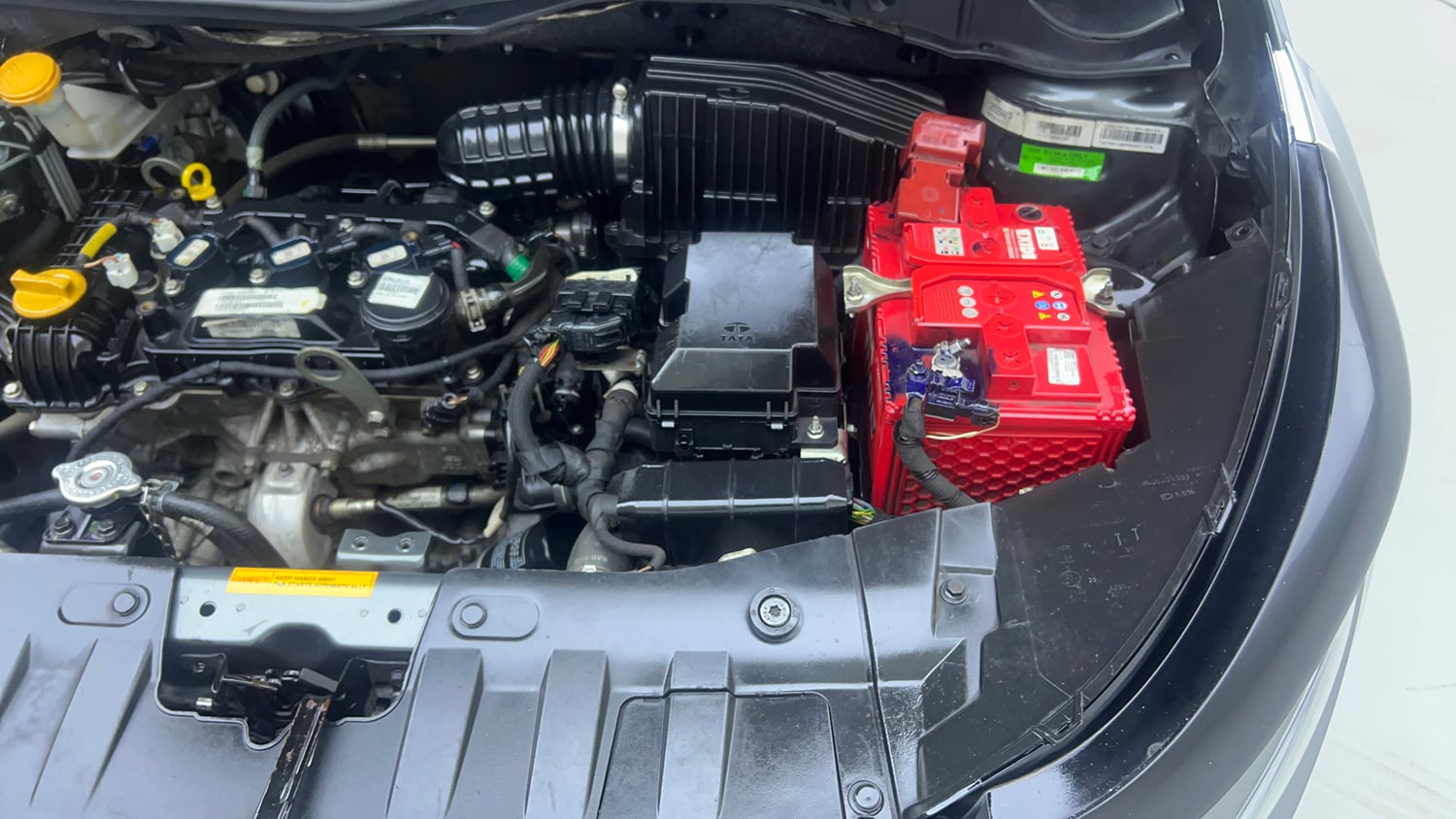 Used 2023 Tata Altroz XZA Plus Petrol Petrol Automatic engine ENGINE LEFT SIDE VIEW
