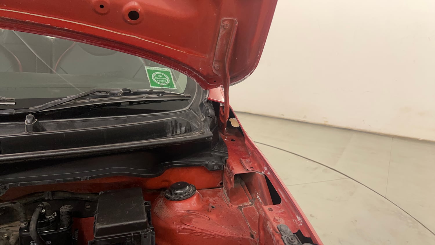 Used 2014 Maruti Suzuki Celerio VXi AMT Petrol Automatic engine ENGINE LEFT SIDE HINGE & APRON VIEW