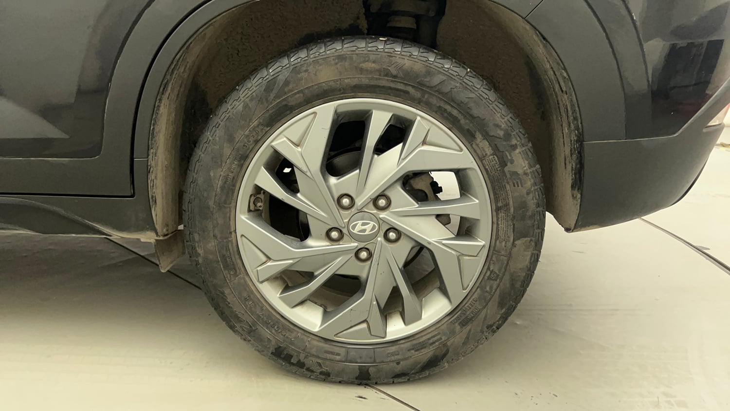 Used 2020 Hyundai Creta SX (O) 1.4 Turbo 7 DCT Petrol Automatic tyres LEFT REAR TYRE RIM VIEW