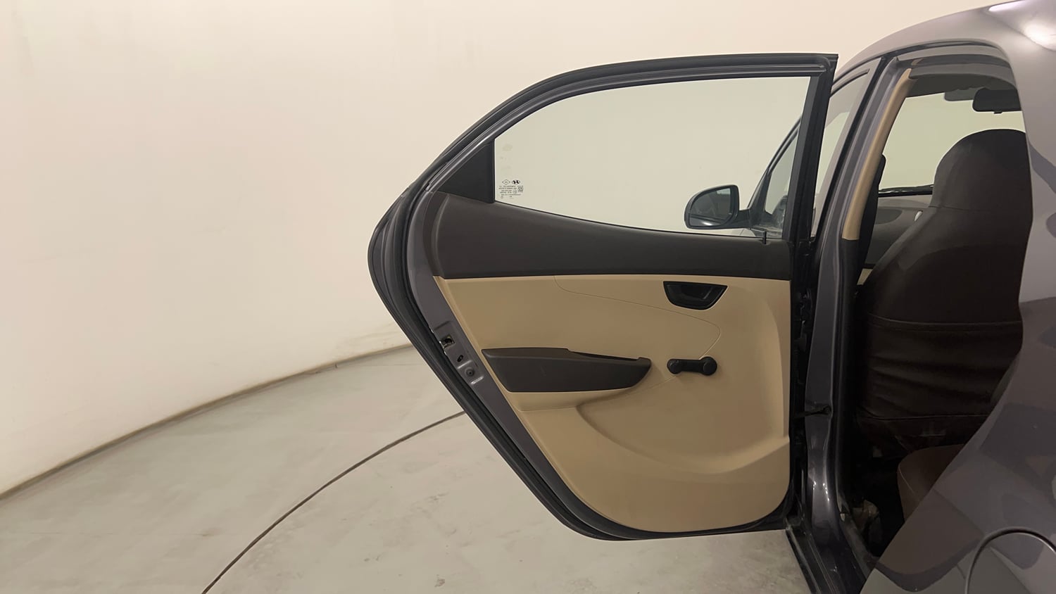 Used 2017 Hyundai Eon Magna Petrol Manual interior LEFT REAR DOOR OPEN VIEW
