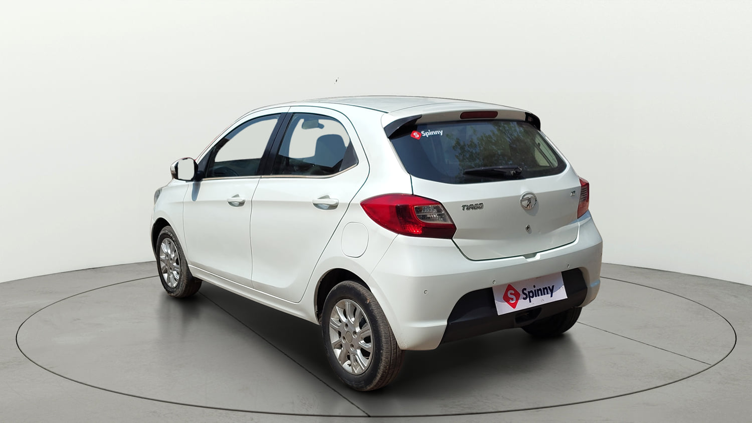 Used 2018 Tata Tiago Revotorq XZ Diesel Manual exterior LEFT REAR CORNER VIEW