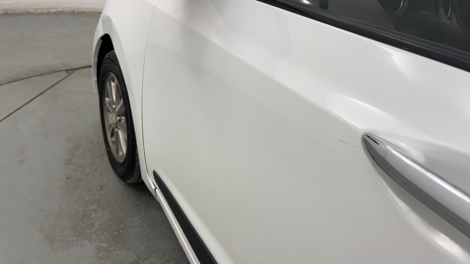 Used 2016 Hyundai Grand i10 Asta 1.2 Kappa VTVT (O) Petrol Manual dents MINOR SCRATCH