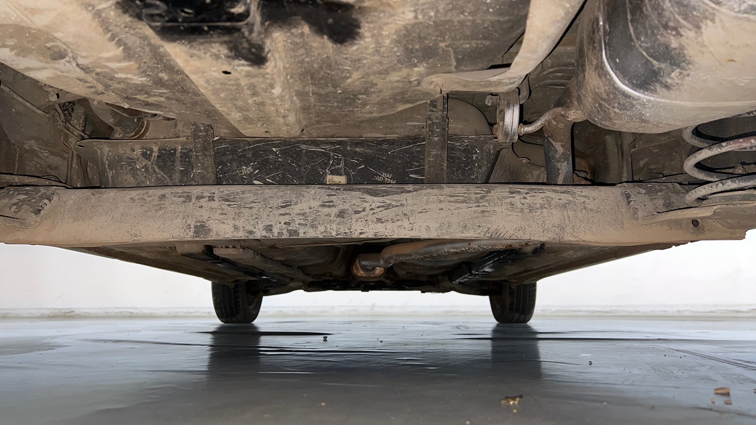Used 2016 Hyundai Grand i10 Sportz 1.2 Kappa VTVT Petrol Manual extra REAR UNDERBODY VIEW (TAKEN FROM REAR)