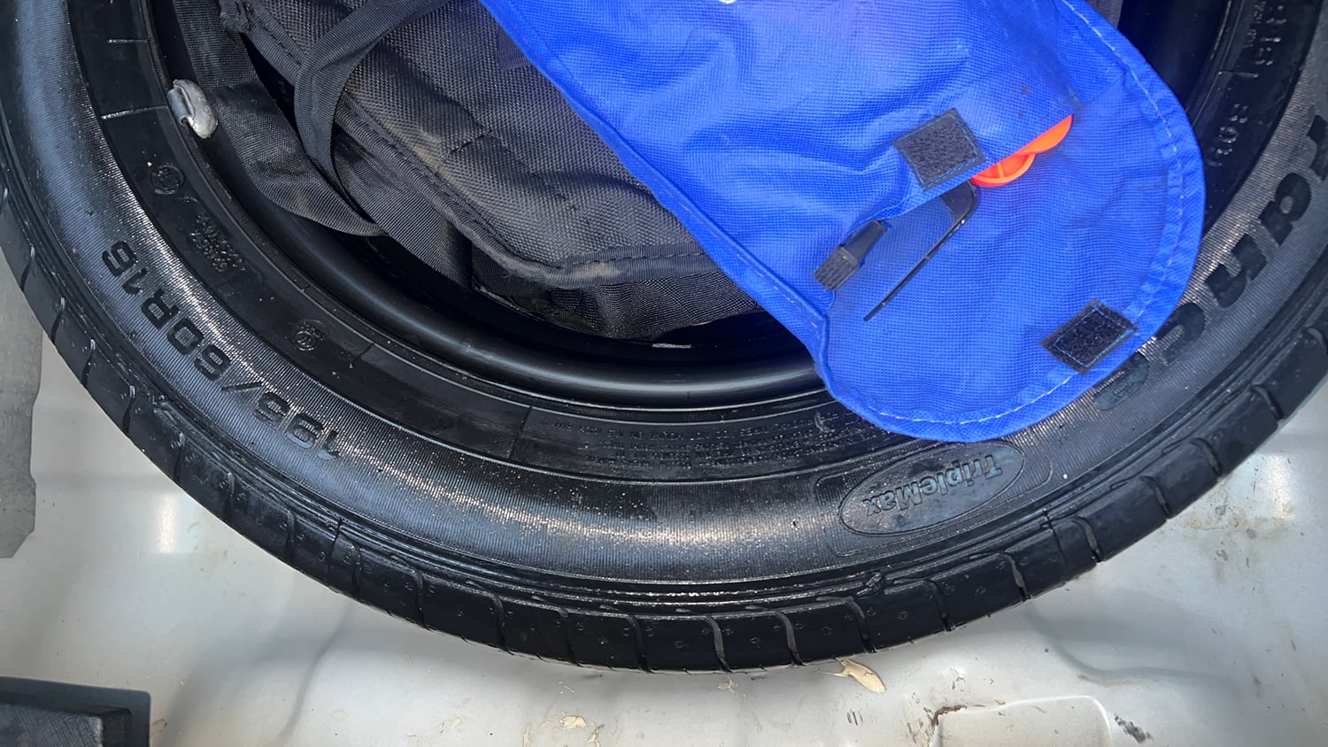 Used 2023 Tata Nexon XZA Plus (S) Petrol Automatic tyres SPARE TYRE VIEW