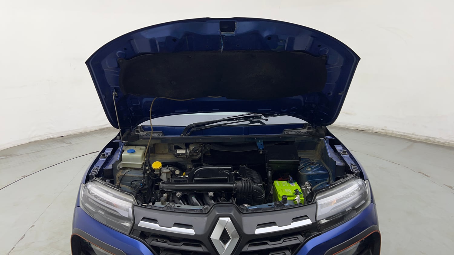 Used 2020 Renault Kwid CLIMBER 1.0 AMT Opt Petrol Automatic engine ENGINE & BONNET OPEN FRONT VIEW