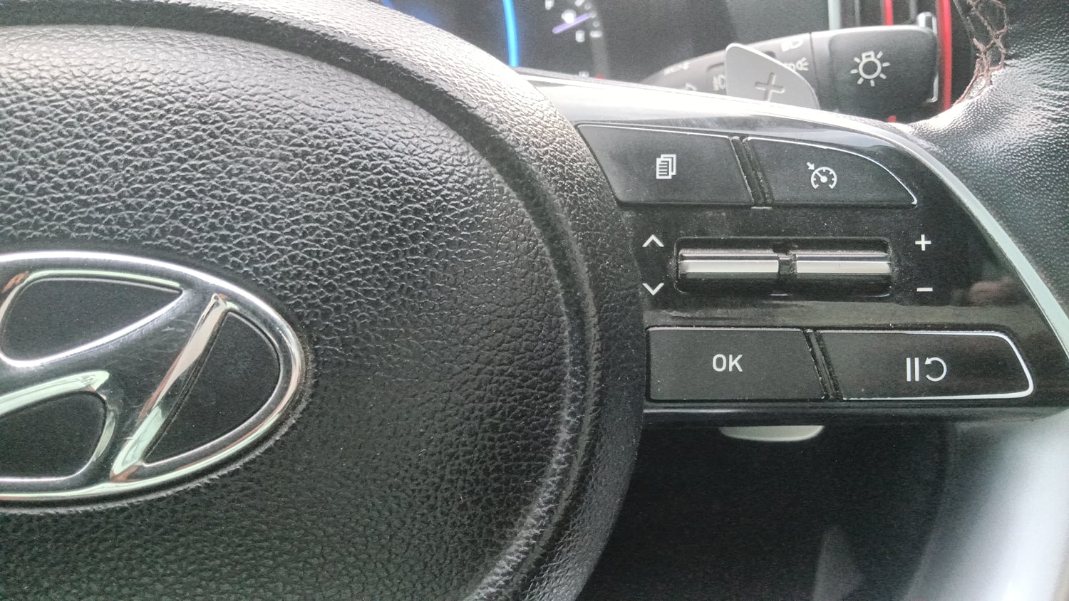 Used 2022 Hyundai Creta SX (O) 1.5 Diesel Automatic knight Diesel Automatic top_features Cruise control