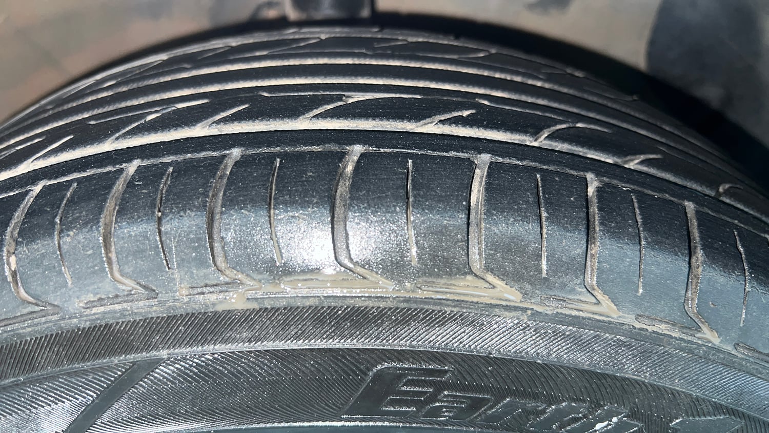 Used 2020 Hyundai Santro Asta Petrol Manual tyres RIGHT FRONT TYRE TREAD VIEW