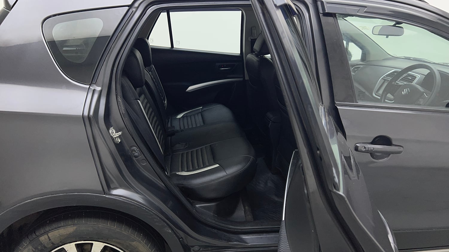 Used 2018 Maruti Suzuki S-Cross Zeta 1.3 Diesel Manual interior RIGHT SIDE REAR DOOR CABIN VIEW