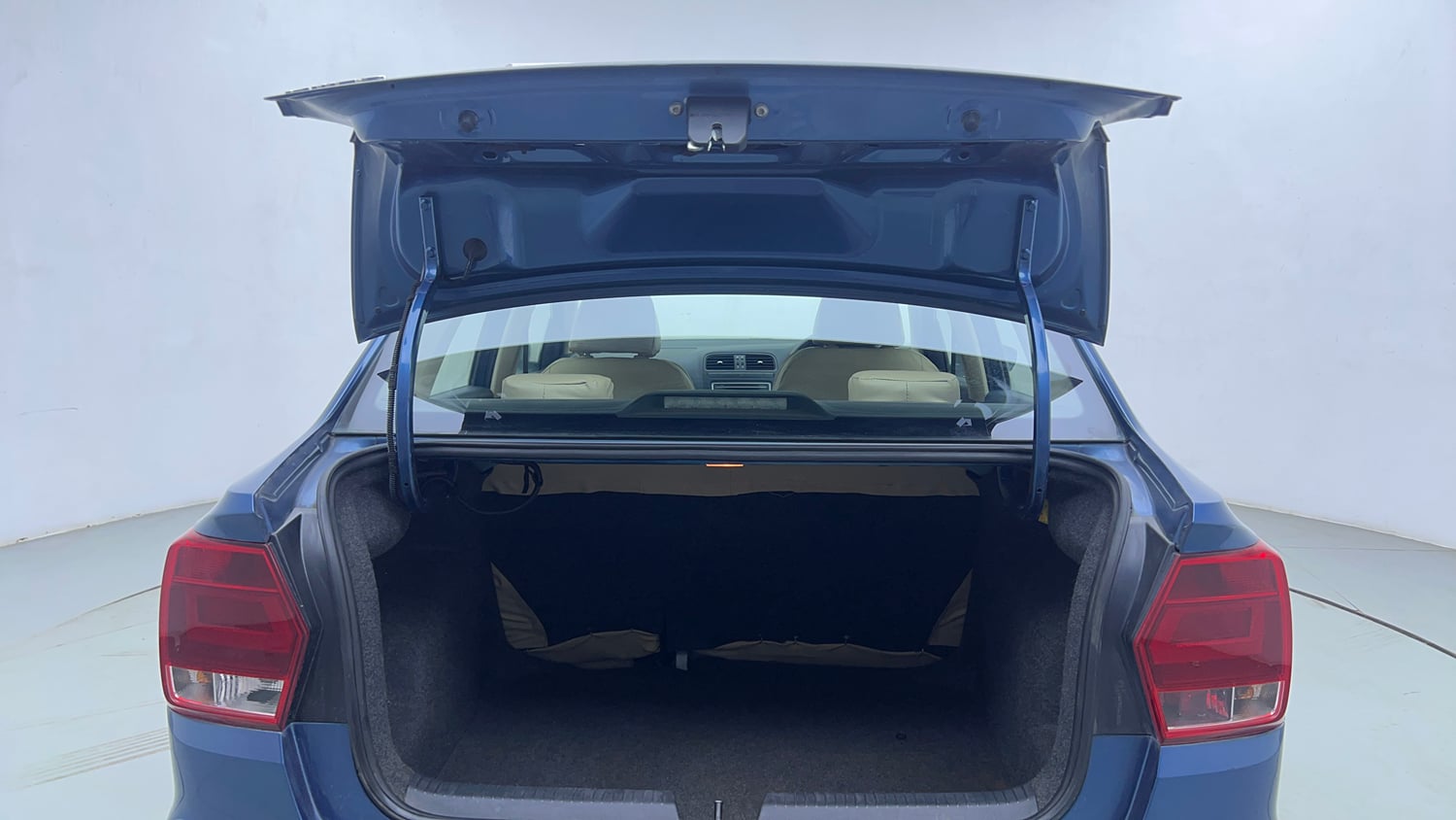 Used 2016 Volkswagen Ameo Comfortline 1.2L (P) Petrol Manual interior DICKY DOOR OPEN VIEW