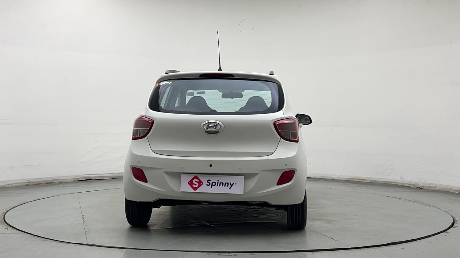 Used 2016 Hyundai Grand i10 Sportz 1.2 Kappa VTVT Petrol Manual exterior BACK VIEW