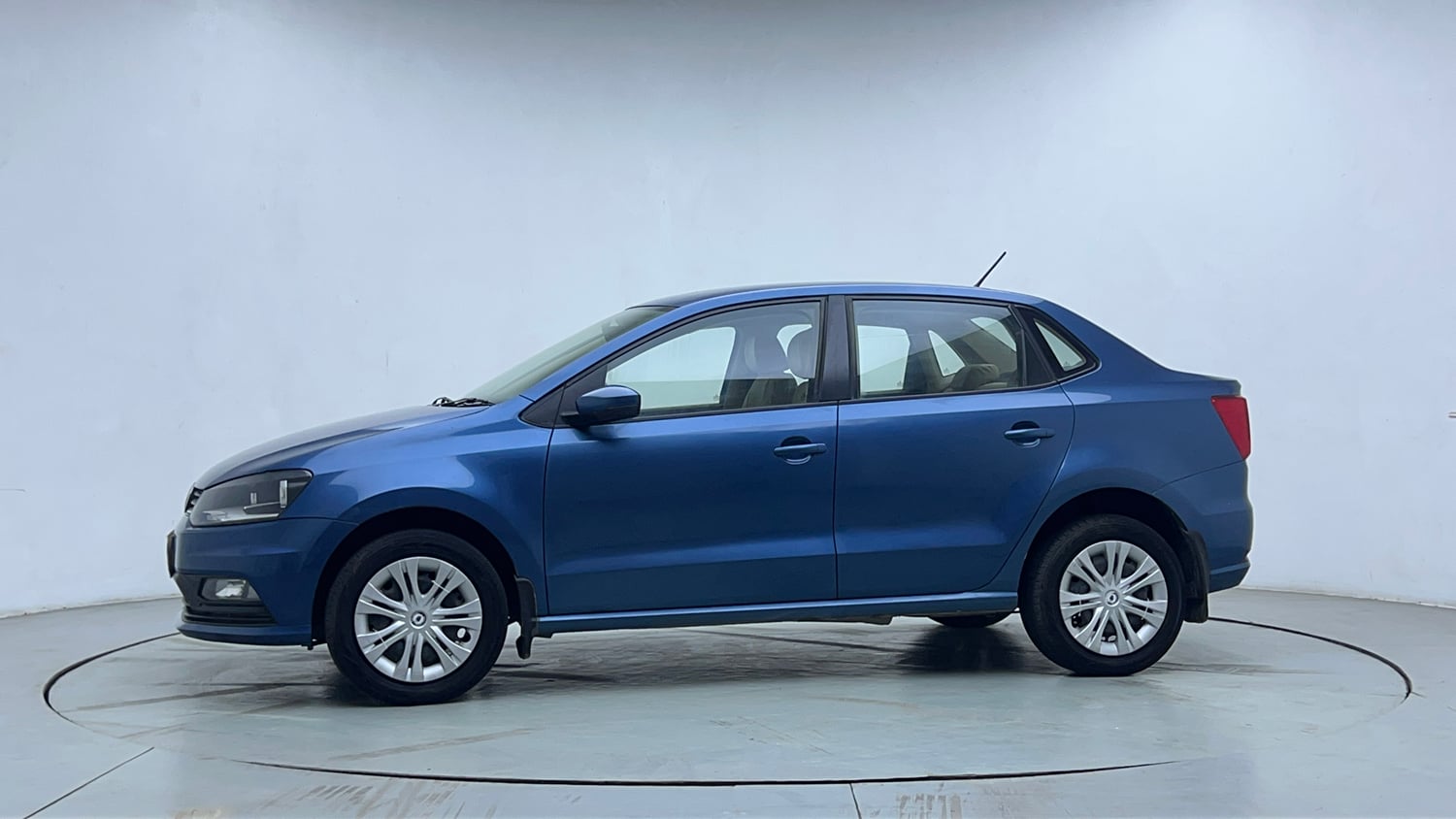 Used 2016 Volkswagen Ameo Comfortline 1.2L (P) Petrol Manual exterior LEFT SIDE VIEW
