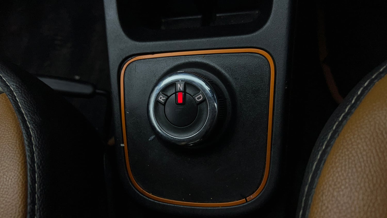 Used 2020 Renault Kwid CLIMBER 1.0 AMT Opt Petrol Automatic interior GEAR  KNOB VIEW