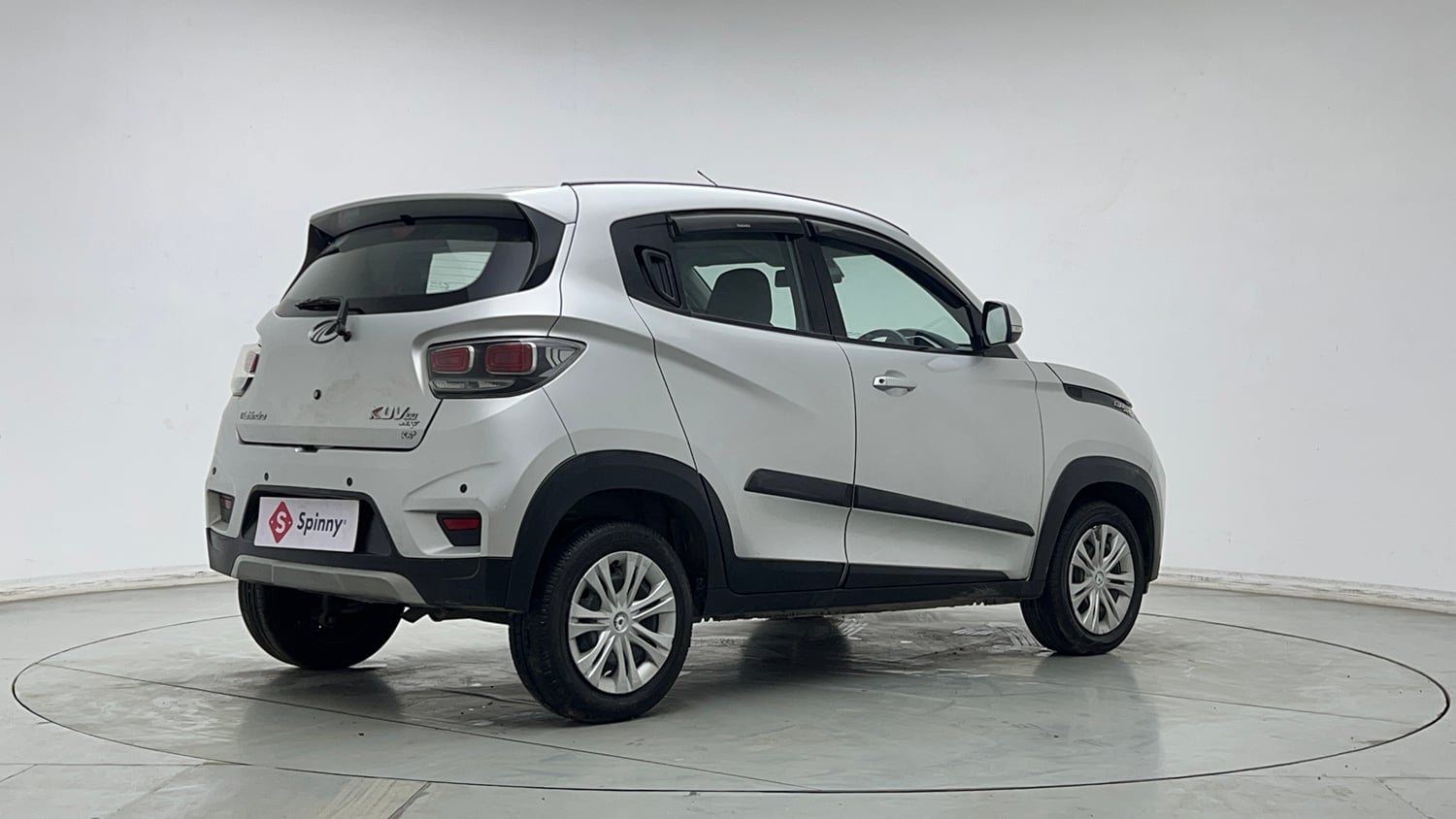 Used 2018 Mahindra KUV100 NXT K6 Plus 6 STR Petrol Manual exterior RIGHT REAR CORNER VIEW