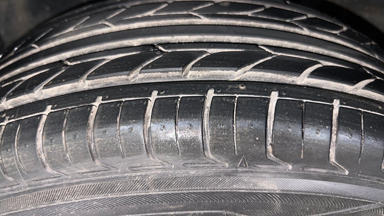 Used 2021 Honda Amaze VX MT 1.5 Diesel Diesel Manual tyres LEFT FRONT TYRE TREAD VIEW
