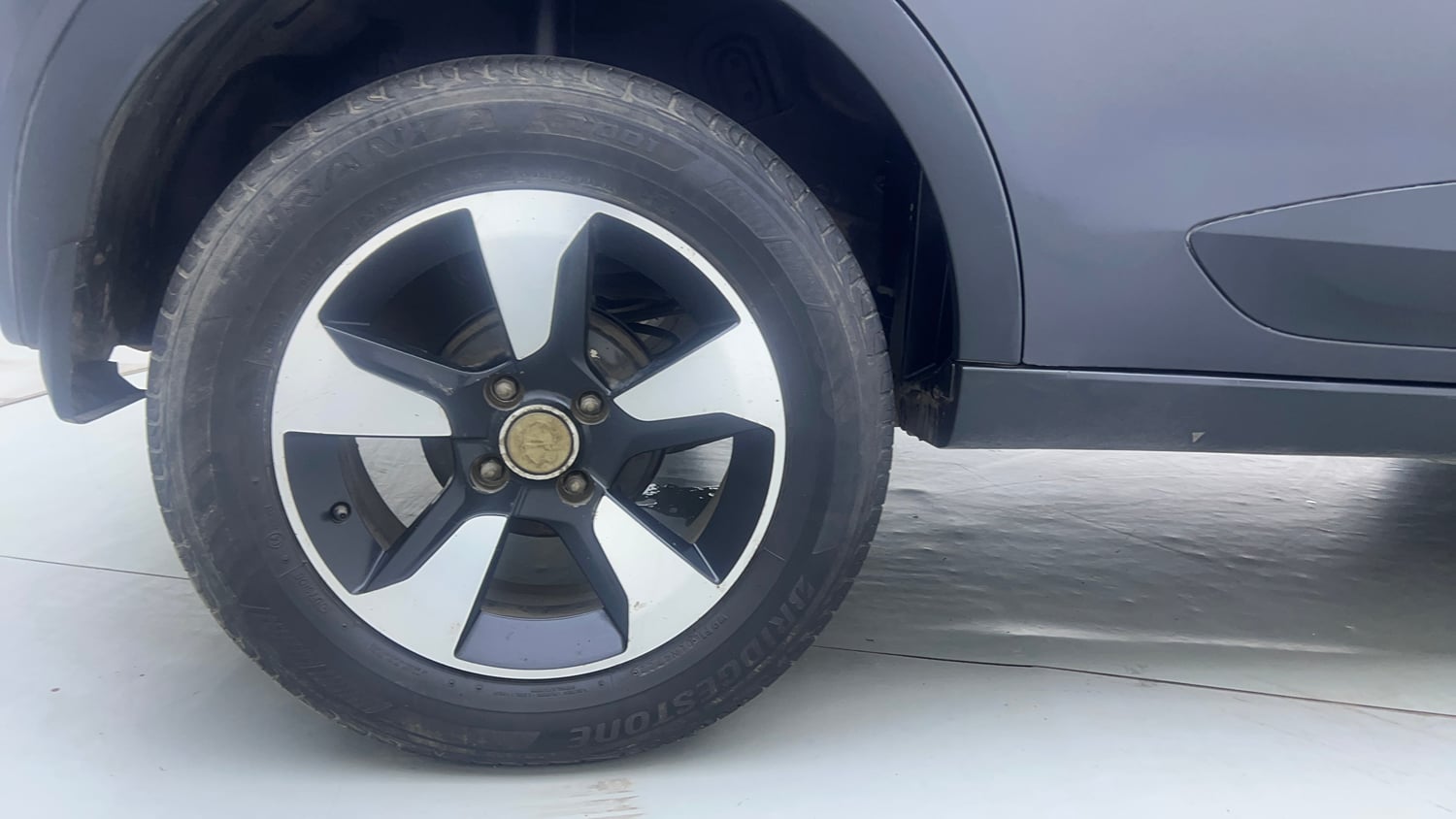 Used 2019 Tata Nexon XZA Plus Petrol Petrol Automatic tyres RIGHT REAR TYRE RIM VIEW