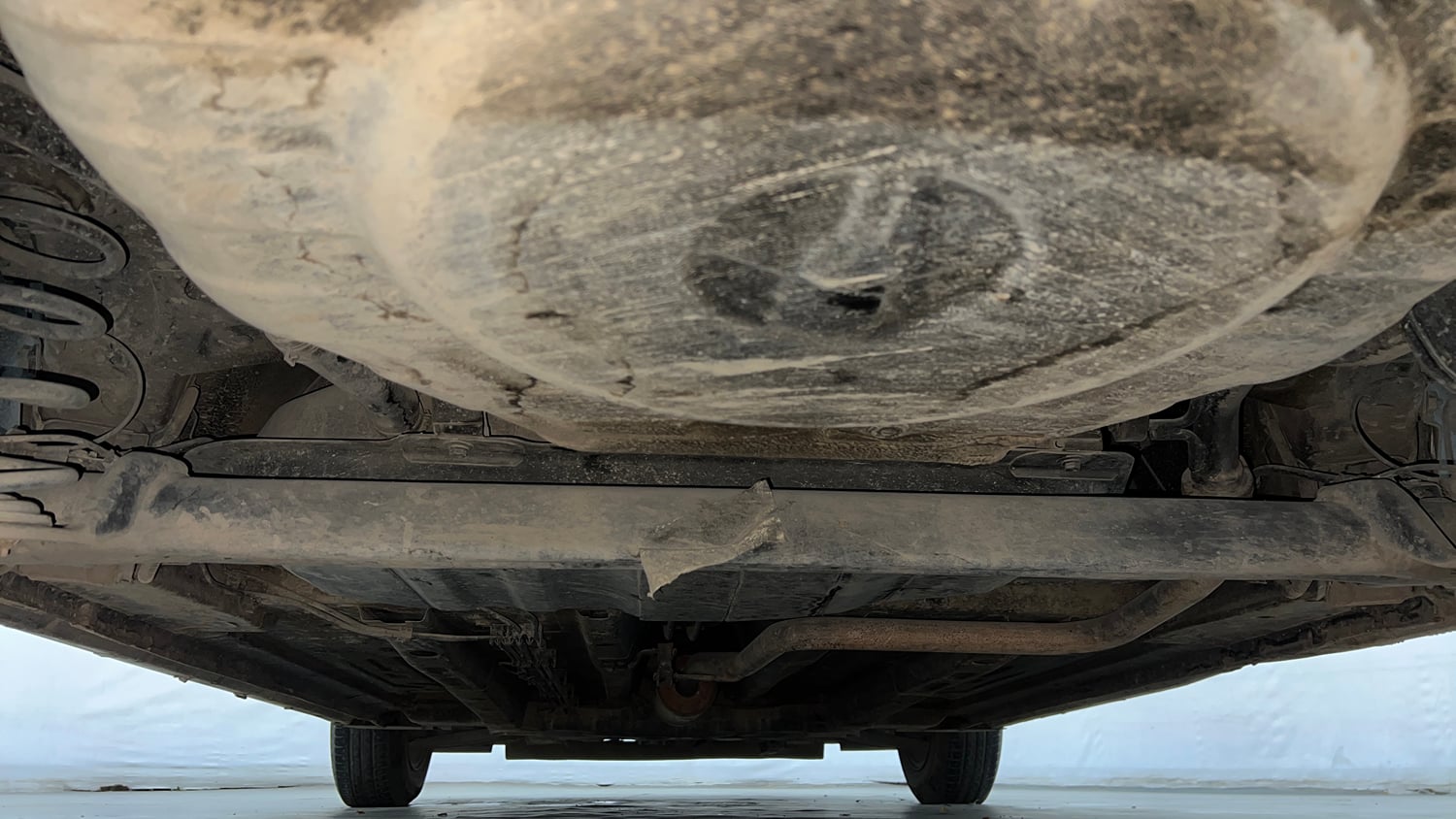Used 2022 Tata Altroz XE Petrol Petrol Manual extra REAR UNDERBODY VIEW (TAKEN FROM REAR)