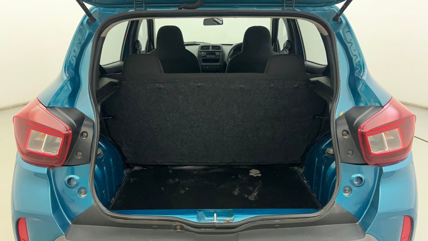 Used 2021 Renault Kwid RXL Petrol Manual interior DICKY INSIDE VIEW