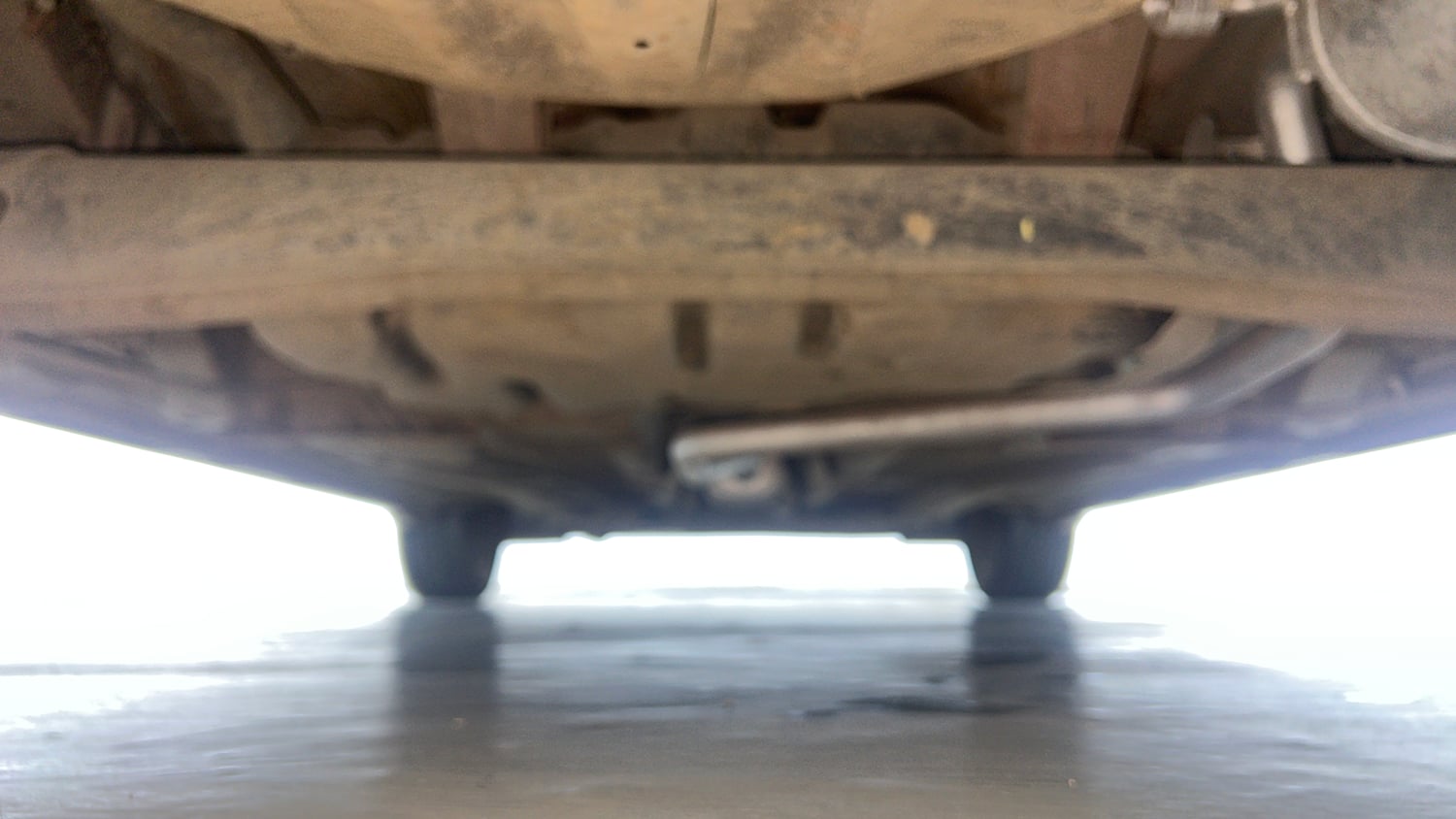 Used 2021 Hyundai i20 Asta 1.2 IVT Petrol Automatic extra REAR UNDERBODY VIEW (TAKEN FROM REAR)