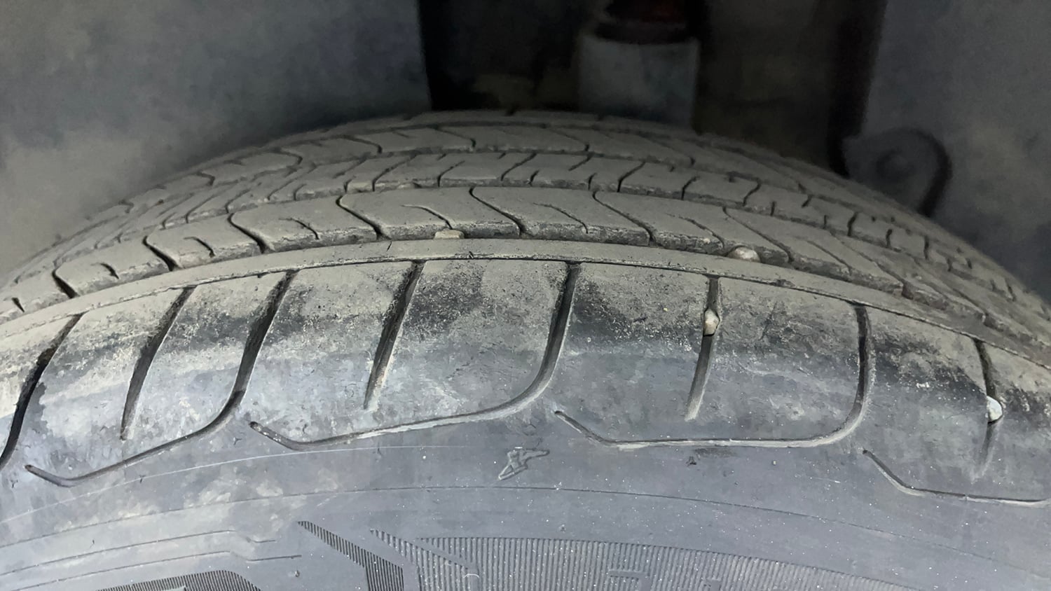 Used 2019 kia Seltos GTX DCT 1.4 Petrol Automatic tyres LEFT REAR TYRE TREAD VIEW