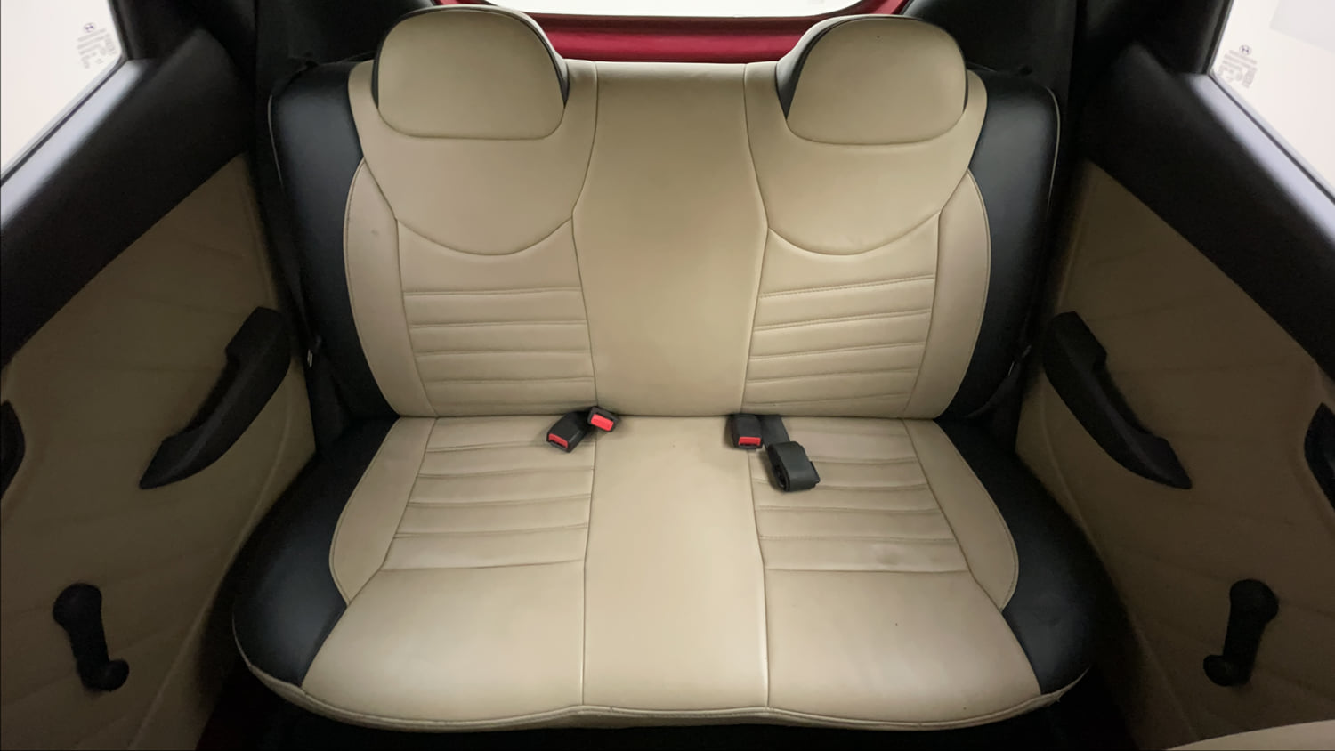Used 2016 Hyundai Eon D-Lite + Petrol Manual interior REAR SEAT CONDITION VIEW