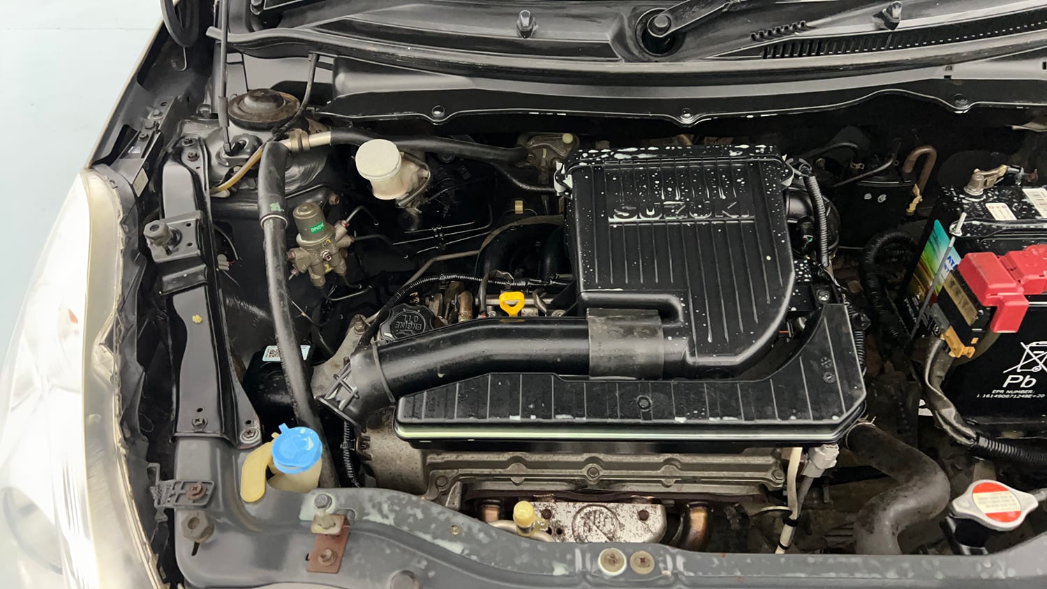 Used 2013 Maruti Suzuki Swift VXi Petrol Manual engine ENGINE RIGHT SIDE VIEW