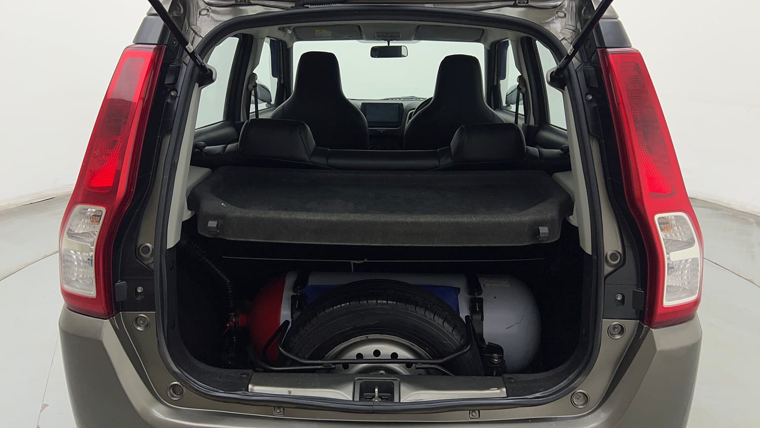 Used 2020 Maruti Suzuki Wagon R LXi (O) 1.0 CNG Cng Manual interior DICKY INSIDE VIEW
