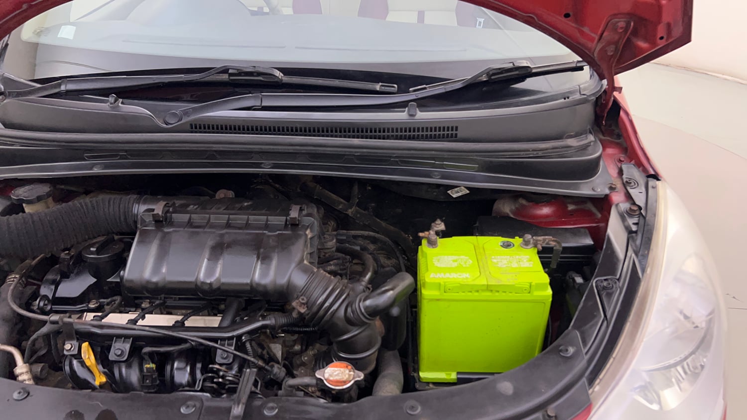 Used 2012 Hyundai i10 Sportz 1.2 Kappa2 Petrol Manual engine ENGINE LEFT SIDE HINGE & APRON VIEW